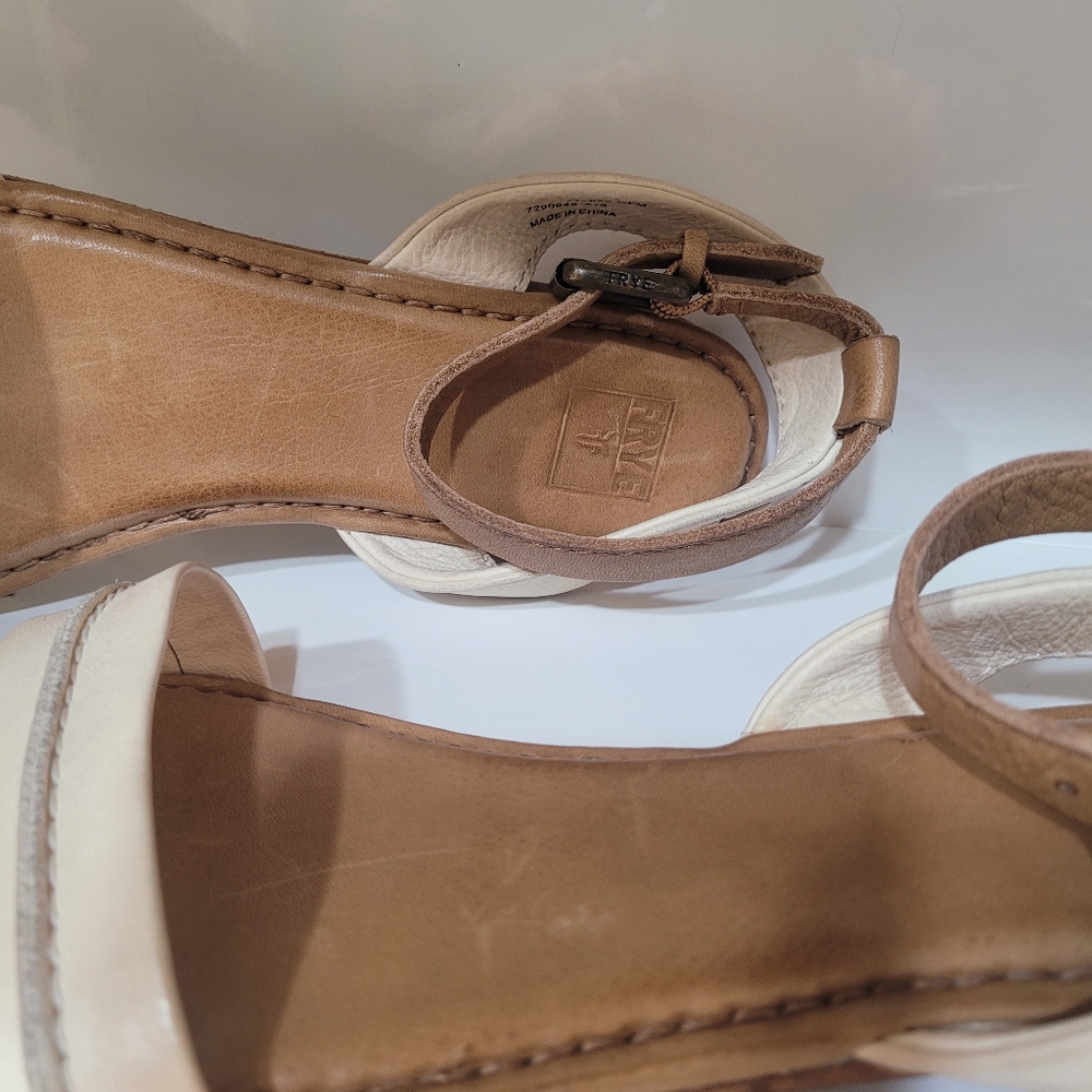 Frye Philip Seam Ankle Strap Dress Sandals Ivory/Tan - Picture 5 of 6